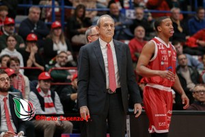L’Olimpia vola ad Atene per un altro mese con 11 impegni