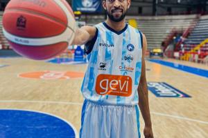 Napoli, Markel Brown è arrivato in città