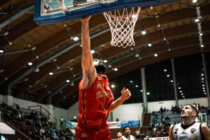 Trieste forza sette, successo anche a Nardò