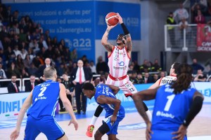 Brescia-Olimpia, il contatto Napier-Christon: era fallo?