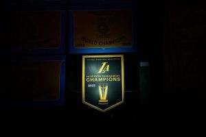 The Los Angeles Lakers unveiled their new In-Season banner