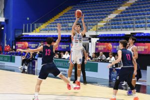 Treviso batte Brindisi, 21 di De Marchi