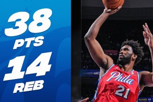 Joel Embiid Ties Charles Barkley In 76ers History! | December 8, 2023