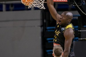 Venezia piomba su Mfiondu Kabengele, ma dalla Grecia arrivano smentite
