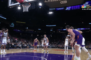 Kings, coach Brown esalta Sasha Vezenkov: Non è il classico rookie, avrà sempre più spazio