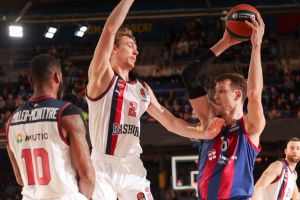 Montagne russe Barcellona ma alla fine il derby ACB è suo