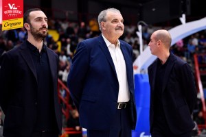 Pesaro, Sacchetti: “Dobbiamo pensare solo a noi stessi”