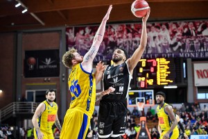 Amine Noua rescinde con Tortona, giocherà in Eurolega con il Fenerbahce