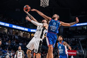 A Istanbul la Virtus dura meno di 10’: Efes torna a vincere