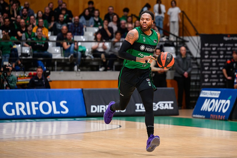 Deshaun Thomas Asvel