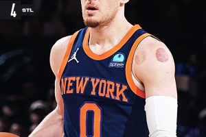 I Knicks chiudono il mese di gennaio 14-2: battuti i Jazz. 33 di DiVincenzo