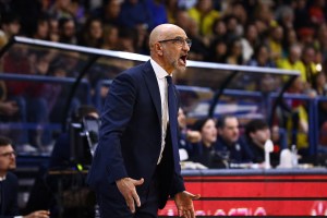 Coach Vitucci sulla sconfitta a Scafati: “Le partite durano 40 minuti”