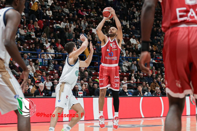 EA7 Emporio Armani Milano - Banco di Sardegna Sassari Shavon Shields