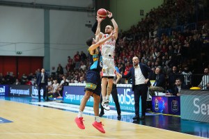 Pallacanestro Varese, Nico Mannion la decide così