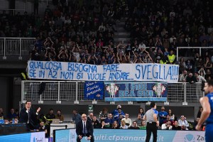 Treviso perde ancora, lo striscione ultras: Qualcosa bisogna fare, se in A2 non si vuole andare…