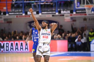 Sneed e Bartley guidano la Happy Casa Brindisi al successo su Brescia