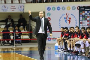 Hapoel Eilat, Stefanos Dedas la scelta per il dopo-Menetti