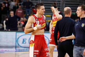Il Corriere Adriatico su Scafati-Pesaro: Arbitraggio non all’altezza