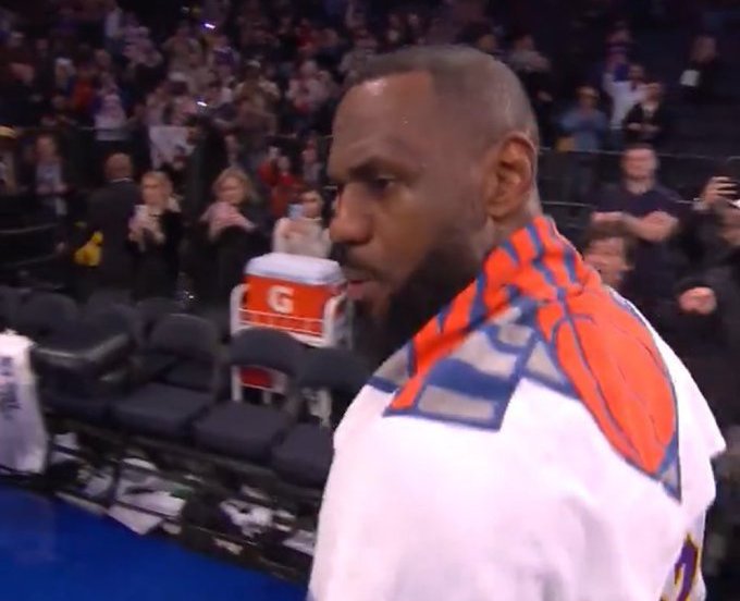 LeBron James Knicks