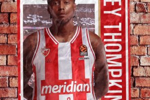 Stella Rossa, ufficiale Trey Thompkins