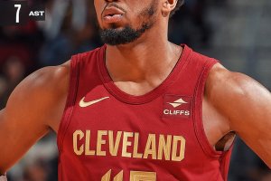 Donovan Mitchell segna 30 punti, i Cavaliers rientrano dal -17 e battono i Bulls