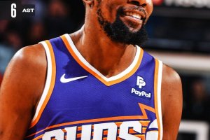 I Suns superano l’espulsione di Booker e battono i Pistons. 18 per Fontecchio