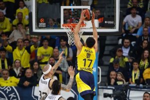 Fenerbahce, Amine Noua resta sino a fine stagione