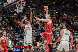 Milano senza fatica controlla e supera Brindisi 69-55