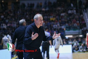 Olimpia Milano, si riparte a ranghi ridotti