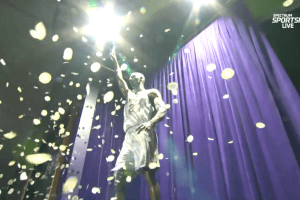 Lakers, polemiche sulla statua di Kobe Bryant: ci sono alcuni errori nel box score alla base