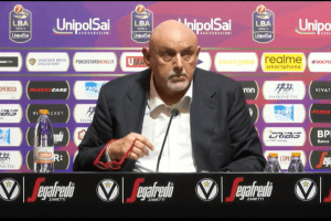 Il saluto di Boniciolli: Vi saluto e vi ringrazio, forza Roma e abbasso Lazio