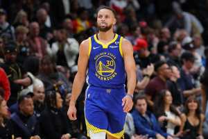 Stephen Curry sempre più nella storia: i traguardi raggiunti nella notte NBA