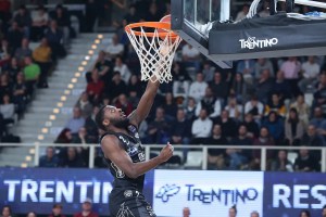 Dolomiti Energia Trentino: rescissione consensuale con Myles Stephens