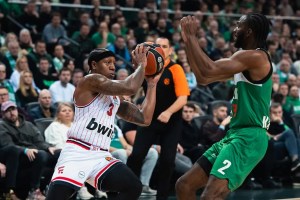 Olympiacos scappa nella ripresa e sbanca Kaunas