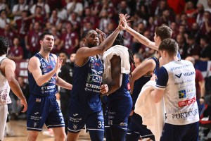 Ogden e Fantinelli in evidenza, la Fortitudo domina Trapani e vola in finale di Coppa Italia LNP