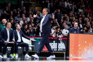 Ataman: “Baldwin got two fouls on three-point shot, we played a bad game but we will qualify”
