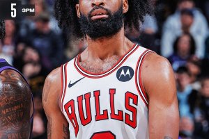 White ne segna 37, i Bulls risalgono dal -22 e battono i Kings