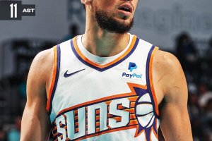 Phoenix scappa via nei quarti centrali e vince a Charlotte