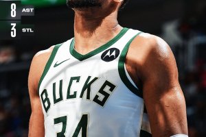 Antetokounmpo dominante contro gli Atlanta Hawks: vincono i Milwaukee Bucks
