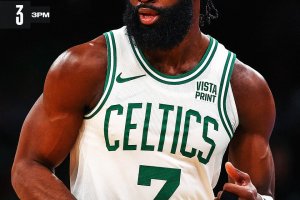 Brown segna 31 punti, tripla doppia per White: i Celtics battono i Pistons