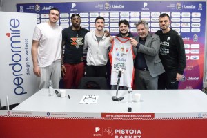 I giocatori di Estra Pistoia Basket alla scoperta delle pratiche del buon sonno