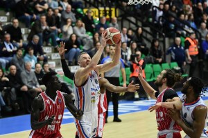 Sorride Treviso contro Reggio Emilia nel segno di Harrison ed Olisevicius