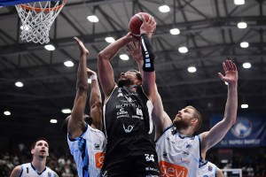 Bertram Derthona Tortona – Generazione Vincente Napoli Basket | La situazione e dove vederla in tv