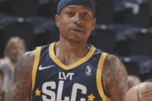 Isaiah Thomas Signs in G League