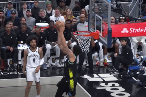 Obi Toppin guida la Top 10 della scorsa notte NBA