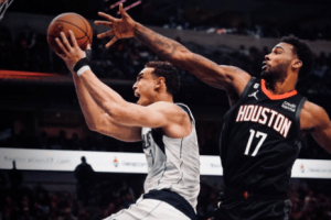 Rockets, stagione finita per Tari Eason
