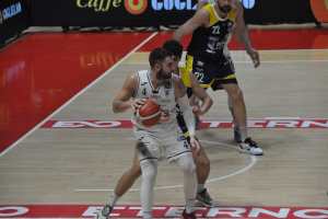 Dominio Fortitudo su Torino: 25+10 per Ogden