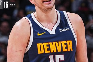 Jokic con 26 punti, 18 rimbalzi e 16 assist guida i Nuggets contro i Cavs