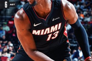Miami ritrova il successo e acuisce le difficoltà di Houston