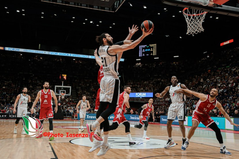 EA7 Emporio Armani Milano - Segafredo Bologna